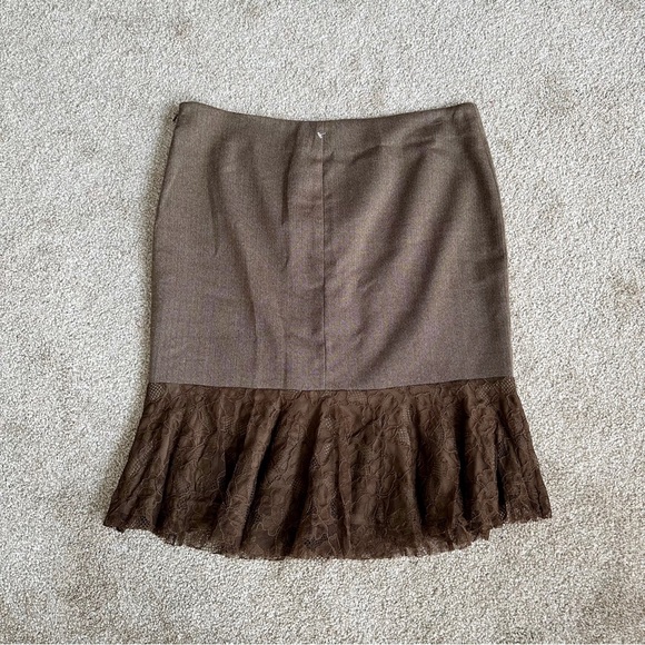 Bebe Vintage Deadstock Chocolate Brown Pencil Flare Skirt with Lace Hem Size 8 - Picture 3 of 4